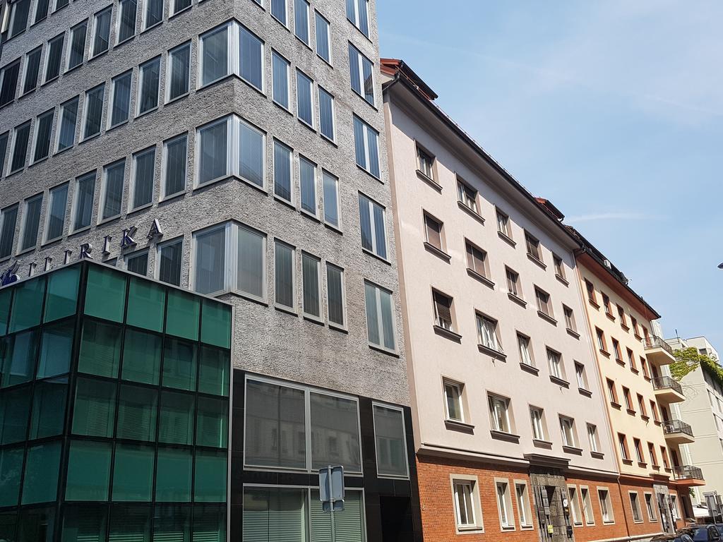 Ferienwohnung Slovenian Art Story Laibach Exterior foto